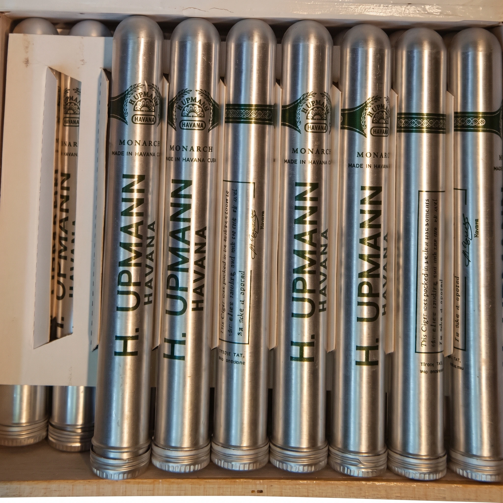 H Upmann - Monarchs (Tubos)