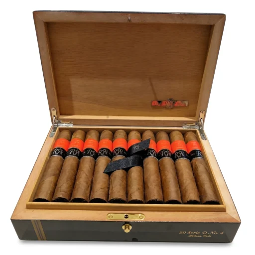 Partagas Series D No. 4 Reserve L. E. 2005