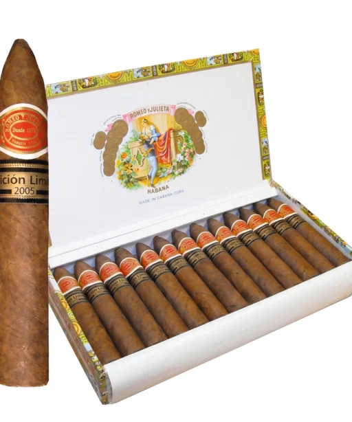 Romeo y Julieta Petit Pyramides Limited Edition 2005