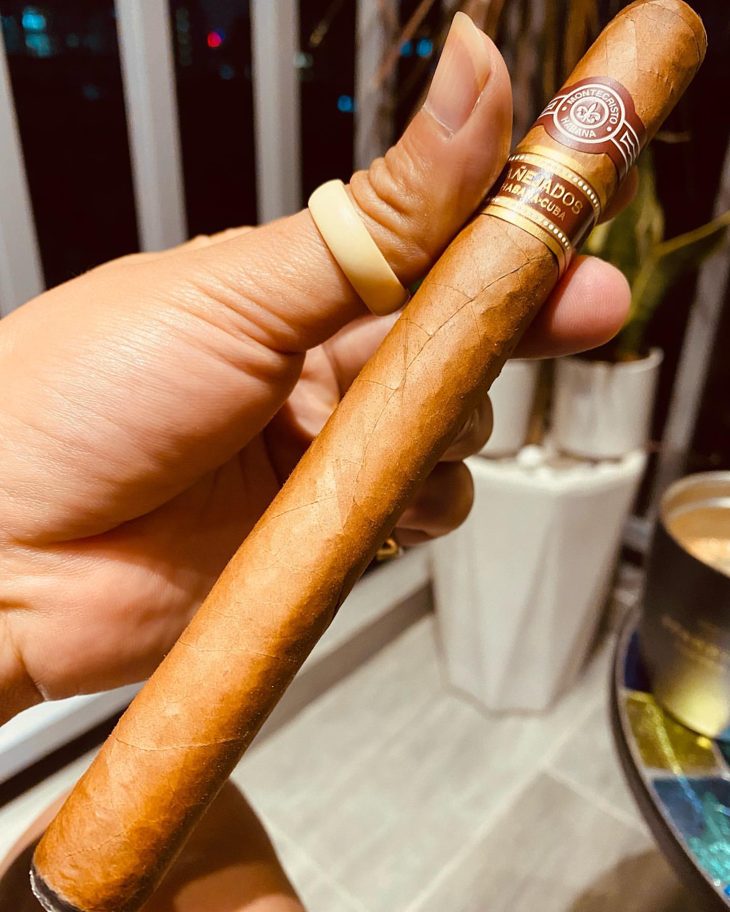 Cohiba Behike 52 vs 54 vs 56: Which BHK Is Right for You? (2026)